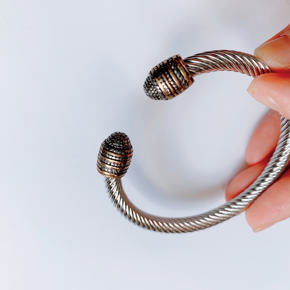 Stainless Steel Rope Bangle No Allergy - Picture 4 of 5
